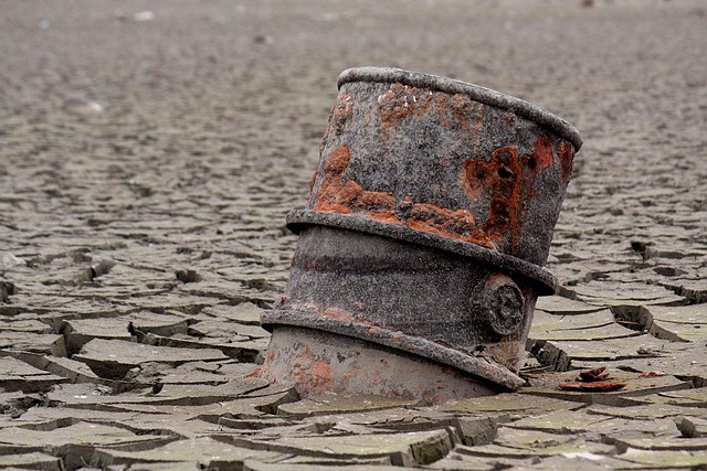 crisis tools barrel with leaking chemicals